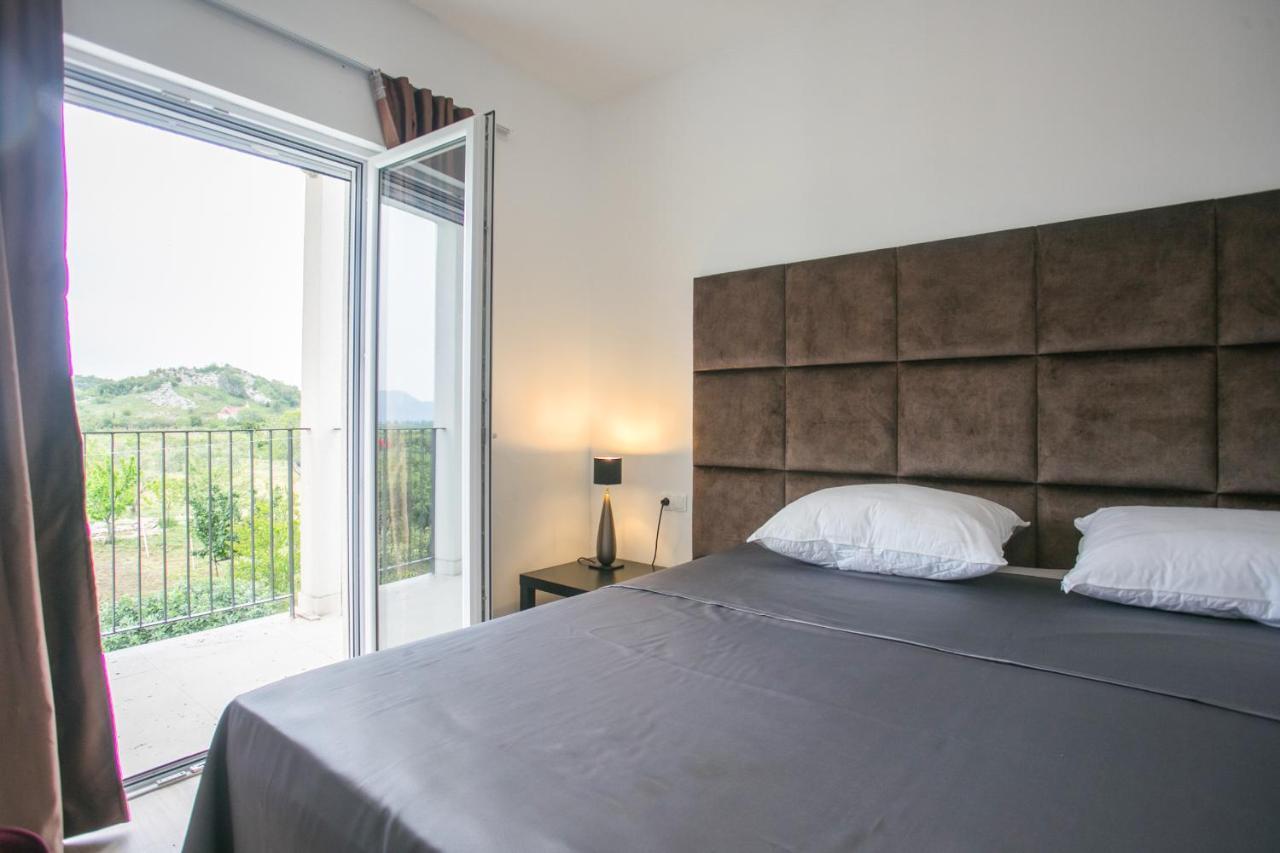 Kitehouse Usce Aparthotel Komin  Εξωτερικό φωτογραφία