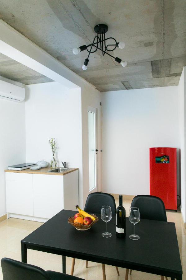Kitehouse Usce Aparthotel Komin  Εξωτερικό φωτογραφία